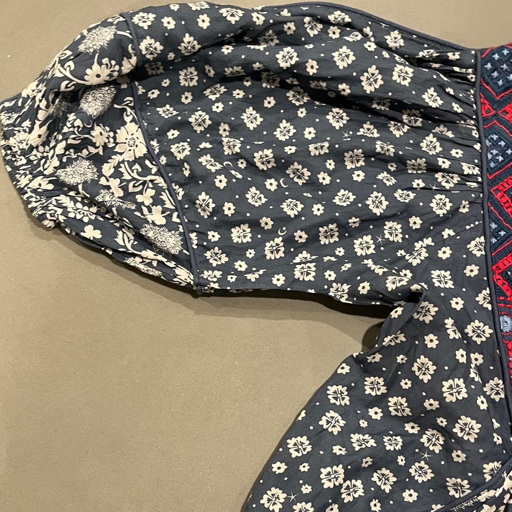 Sundance Blue and Red Floral Dress - Picture 11 of 16